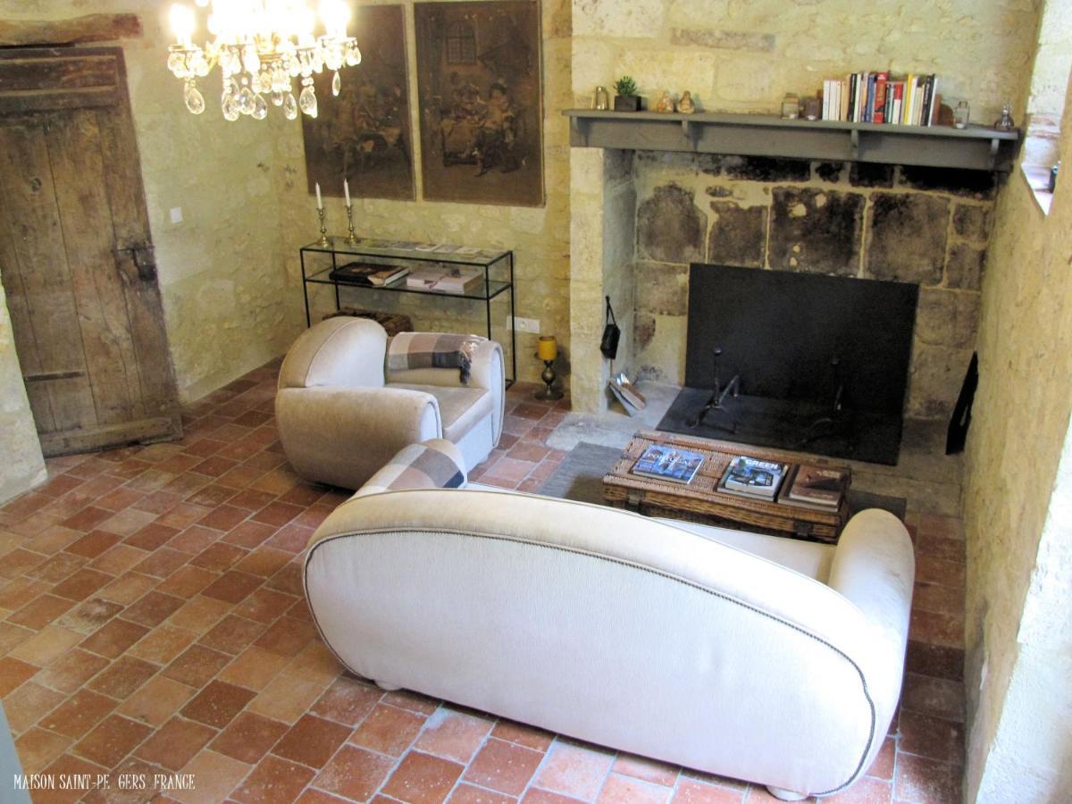 Maison Saint-Pé  Béraut Esterno foto