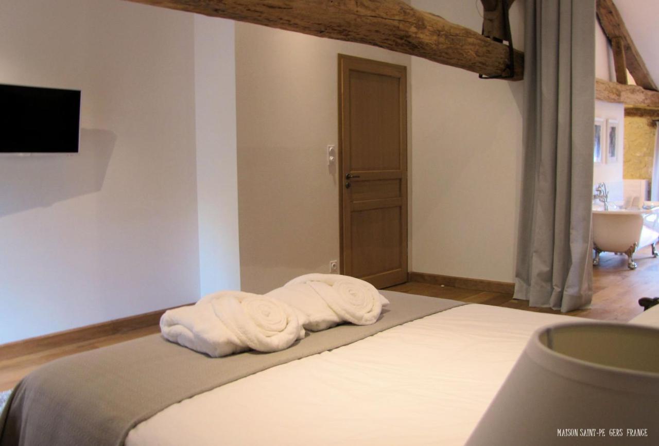 Maison Saint-Pé  Béraut Esterno foto